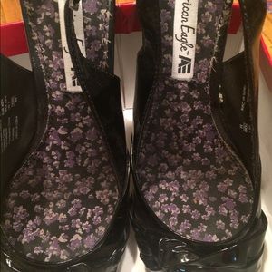 American eagle wedge sandals